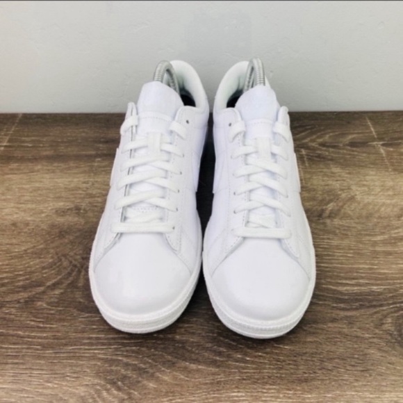 NEW Nike Tennis Classic - Picture 3 of 6